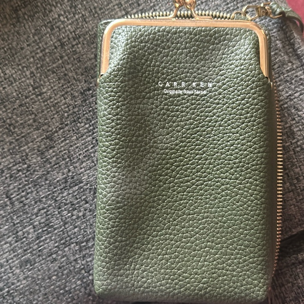 Carr Ken small army green purse with strap